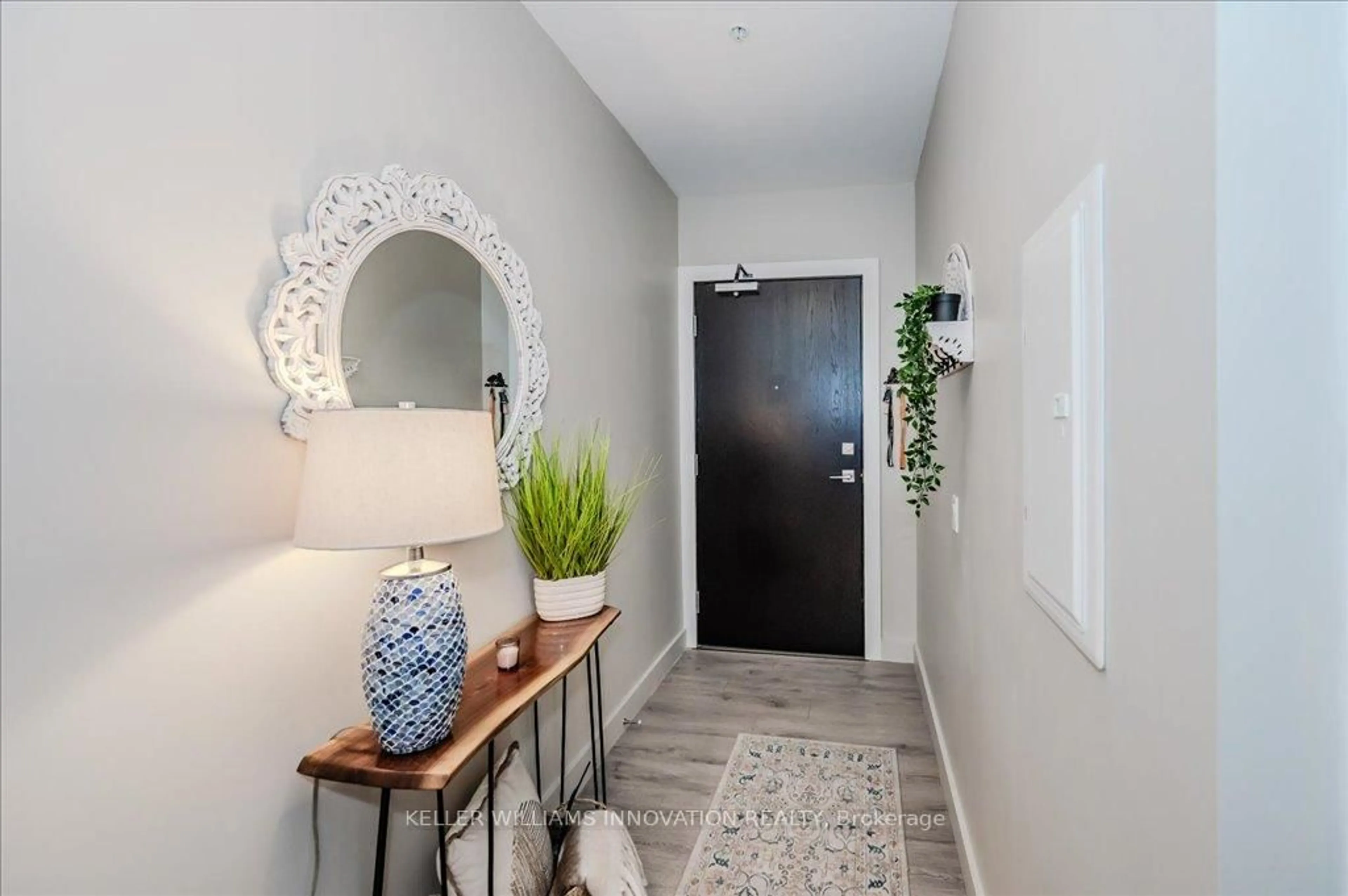 Indoor entryway for 50 Grand Ave #1201, Cambridge Ontario N1S 0C2