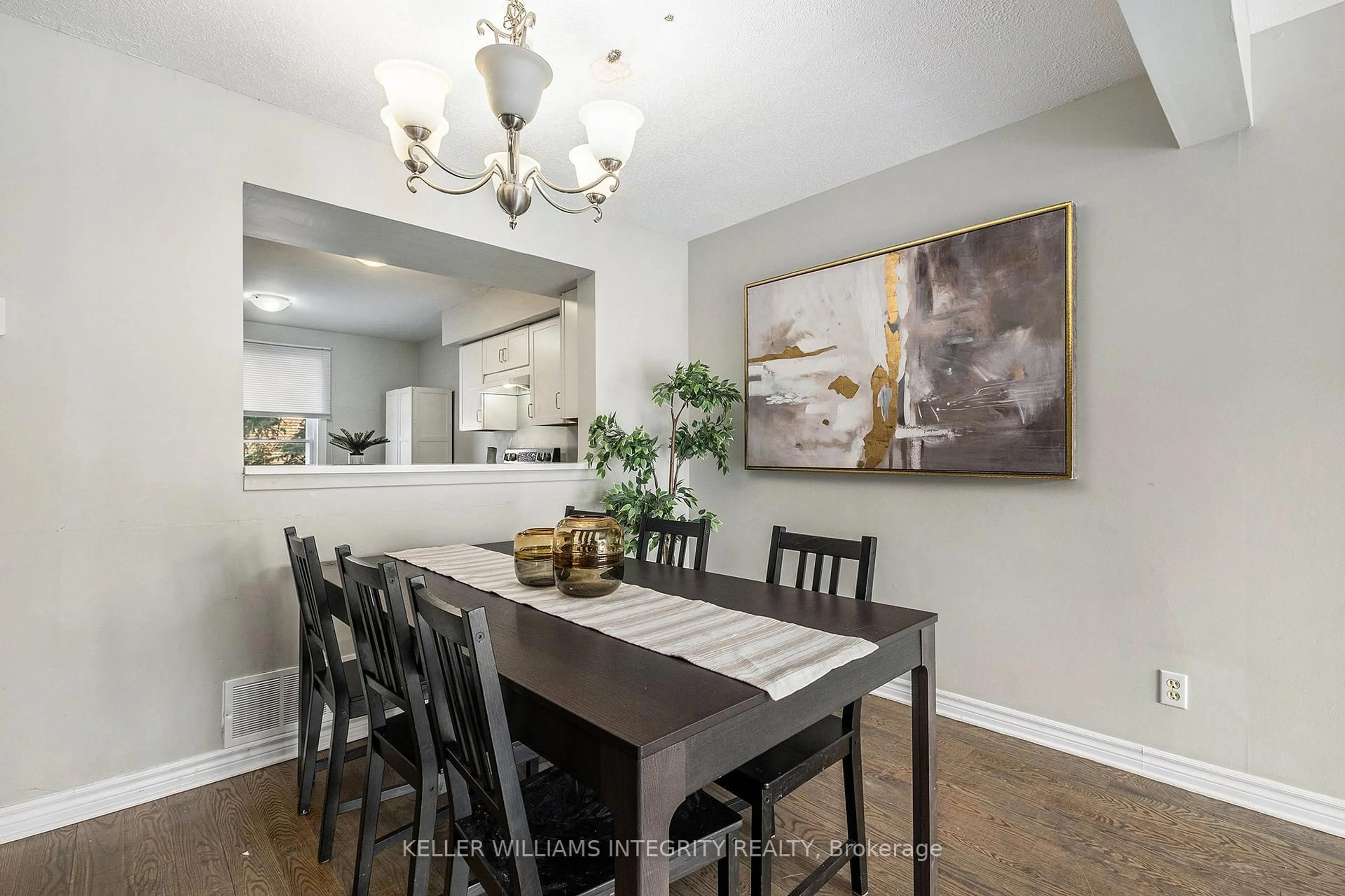 Dining room, wood/laminate floor for 280E Dalehurst Dr, Ottawa Ontario K2G 4J5