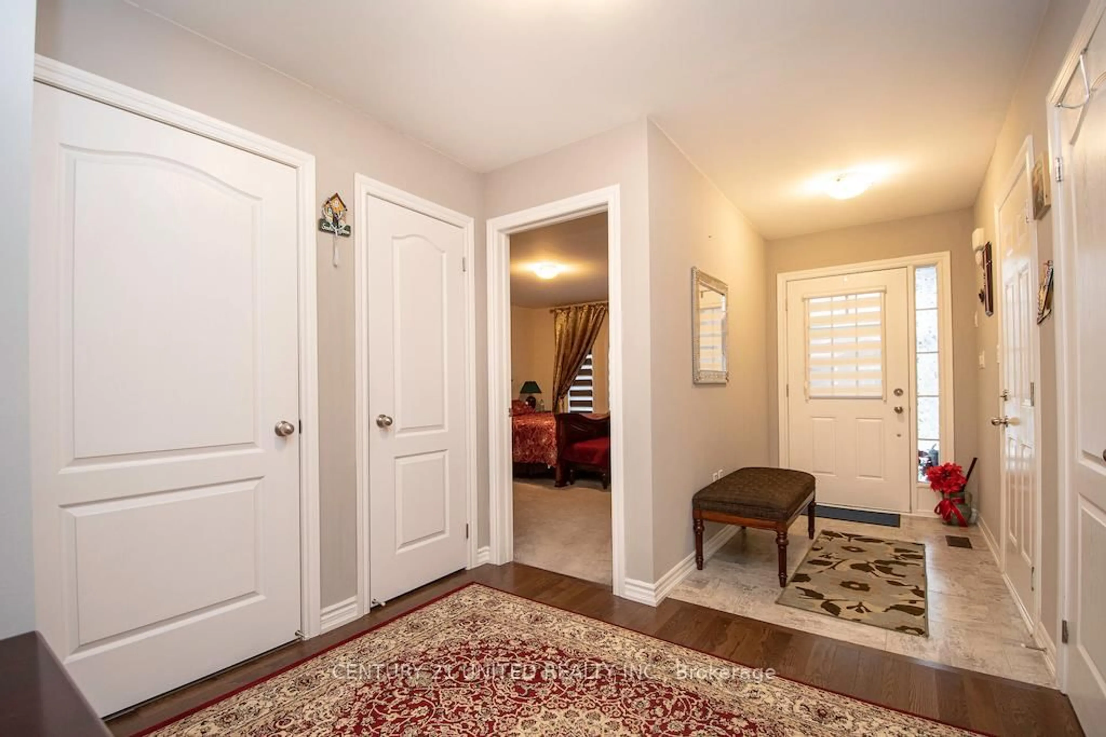 Indoor entryway for 11 Lords Dr, Trent Hills Ontario K0L 1Y0