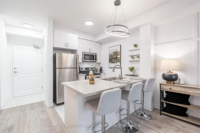 Additional property image - 125 Shoreview Pl Unit 509