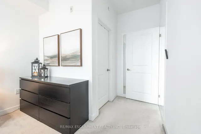Additional property image - 125 Shoreview Pl Unit 509