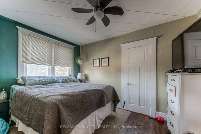 Additional property image - 211 Weber St