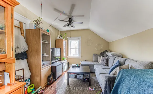 Additional property image - 211 Weber St