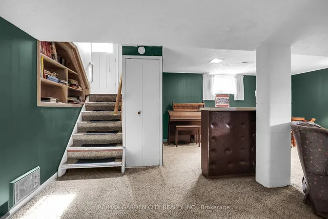 Additional property image - 122 Pine Dr