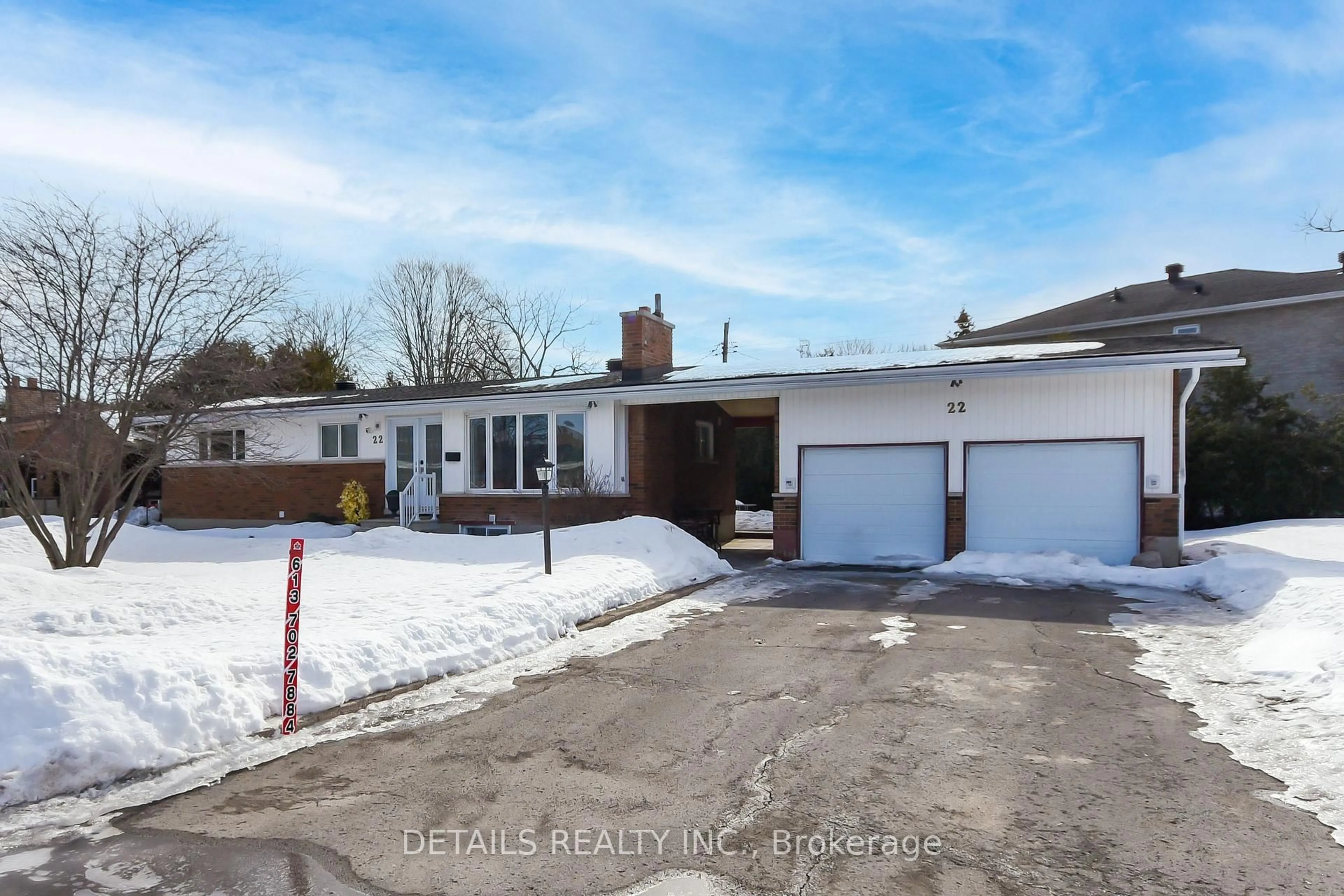 A pic from outside/outdoor area/front of a property/back of a property/a pic from drone, street for 22 Kingsbury Ave, Meadowlands - Crestview and Area Ontario K2G 3E6