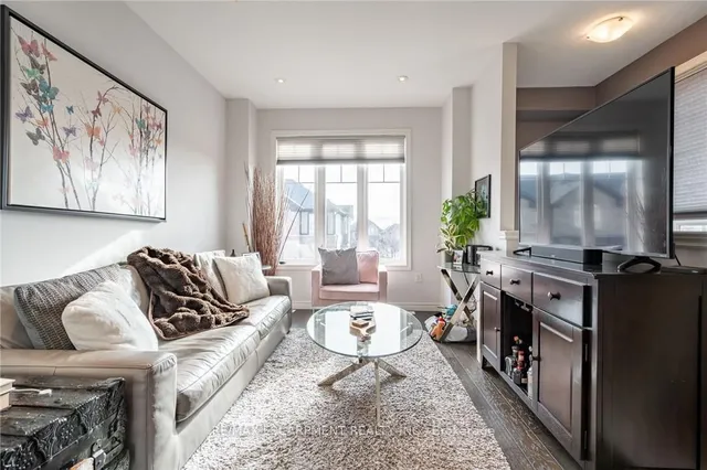 Additional property image - 247 Festival Way Unit 1