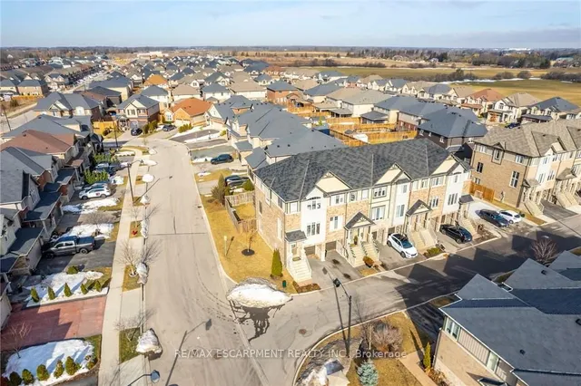 Additional property image - 247 Festival Way Unit 1