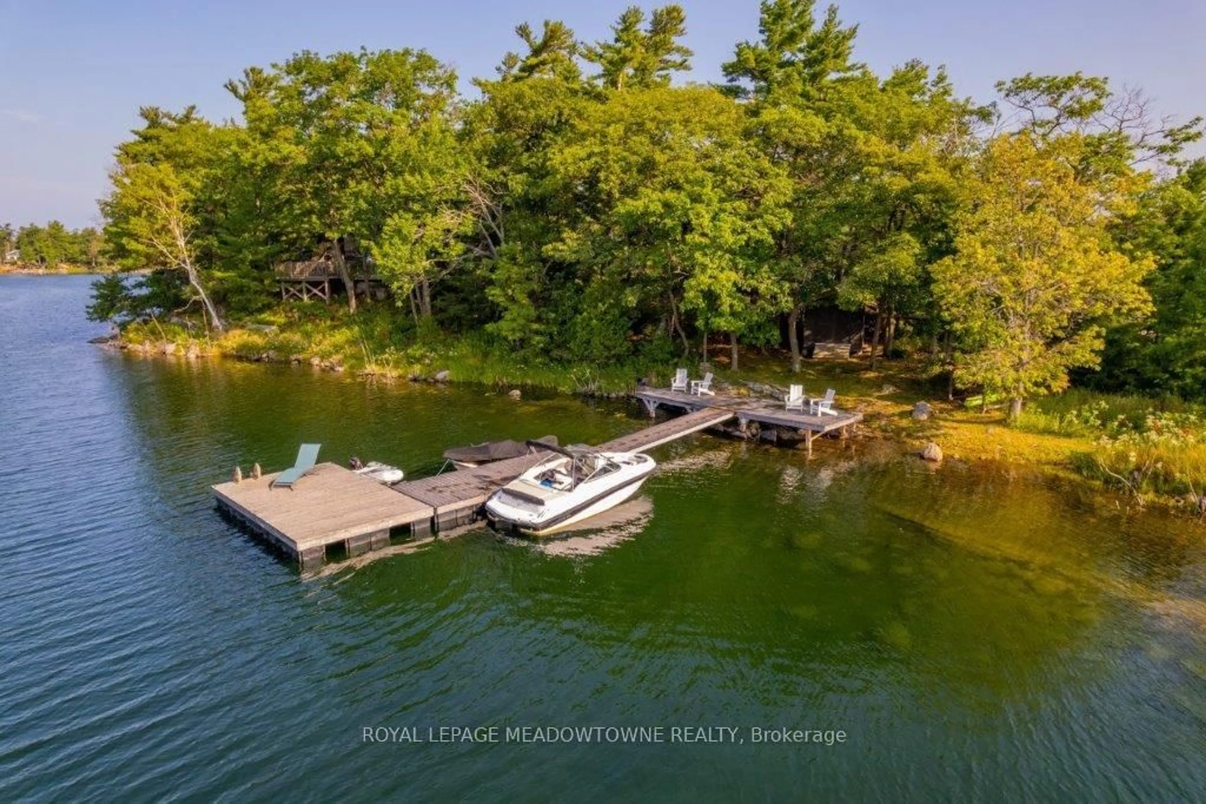 A pic from outside/outdoor area/front of a property/back of a property/a pic from drone, water/lake/river/ocean view for 460 Island N/A, The Archipelago Ontario P2A 1T4