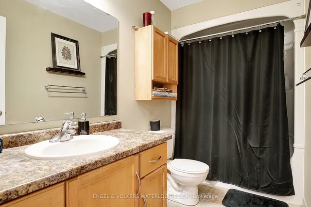 Additional property image - 165 Duke St Unit 212