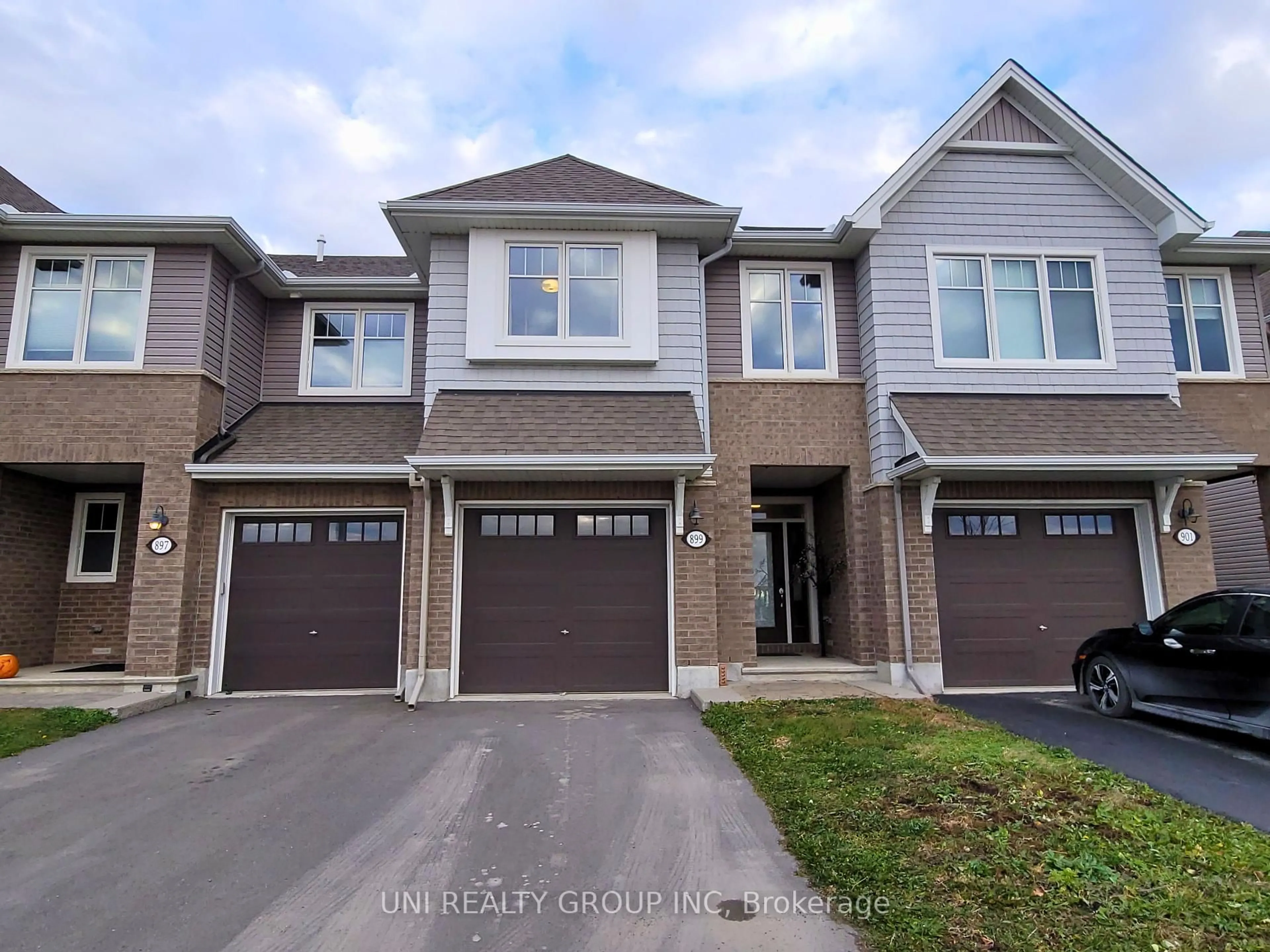 Home with brick exterior material, street for 899 ANTONIO FARLEY St, Orleans Ontario K4A 5K1