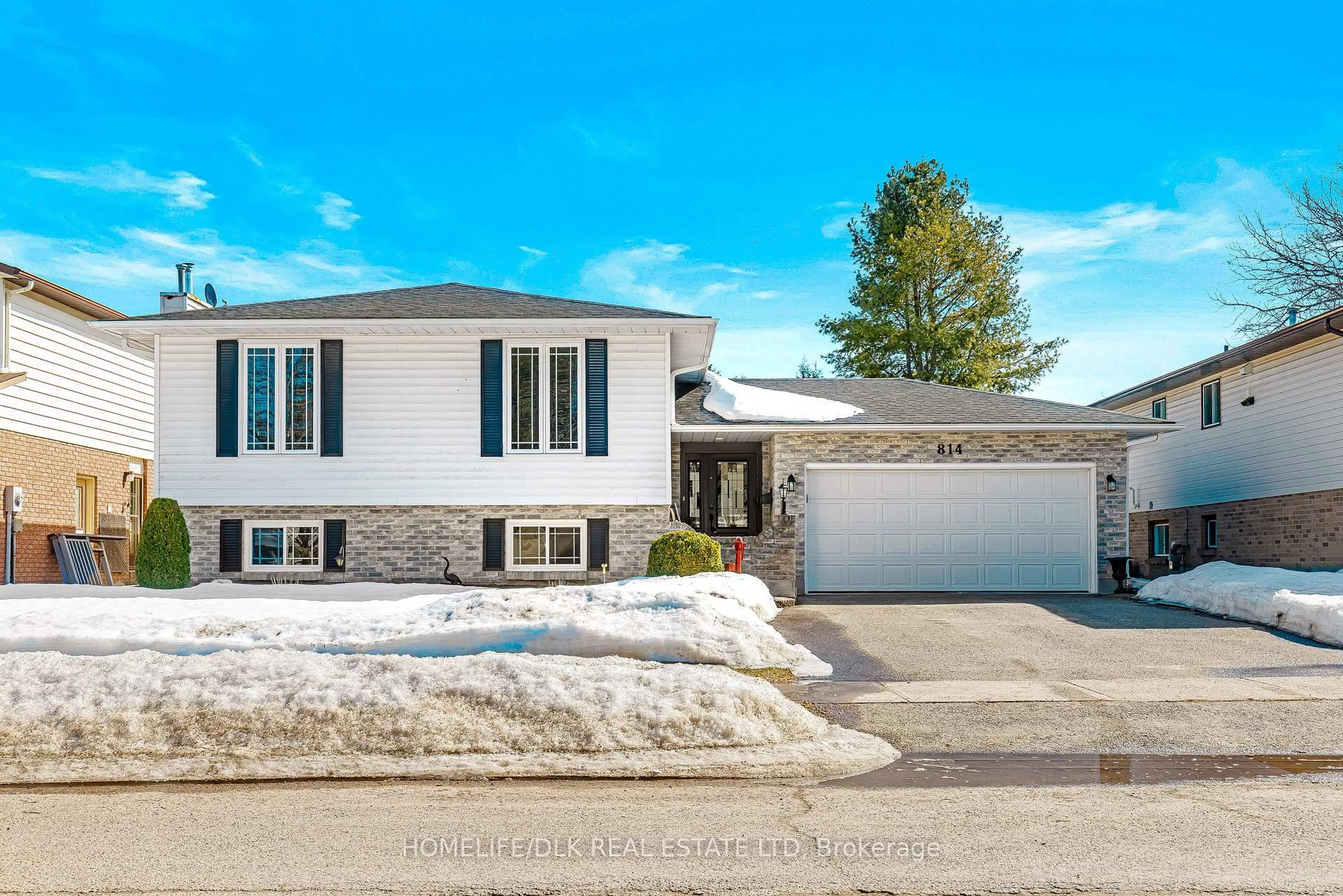 Home with vinyl exterior material, street for 814 Colonel Curry Dr, Brockville Ontario K6V 6G7