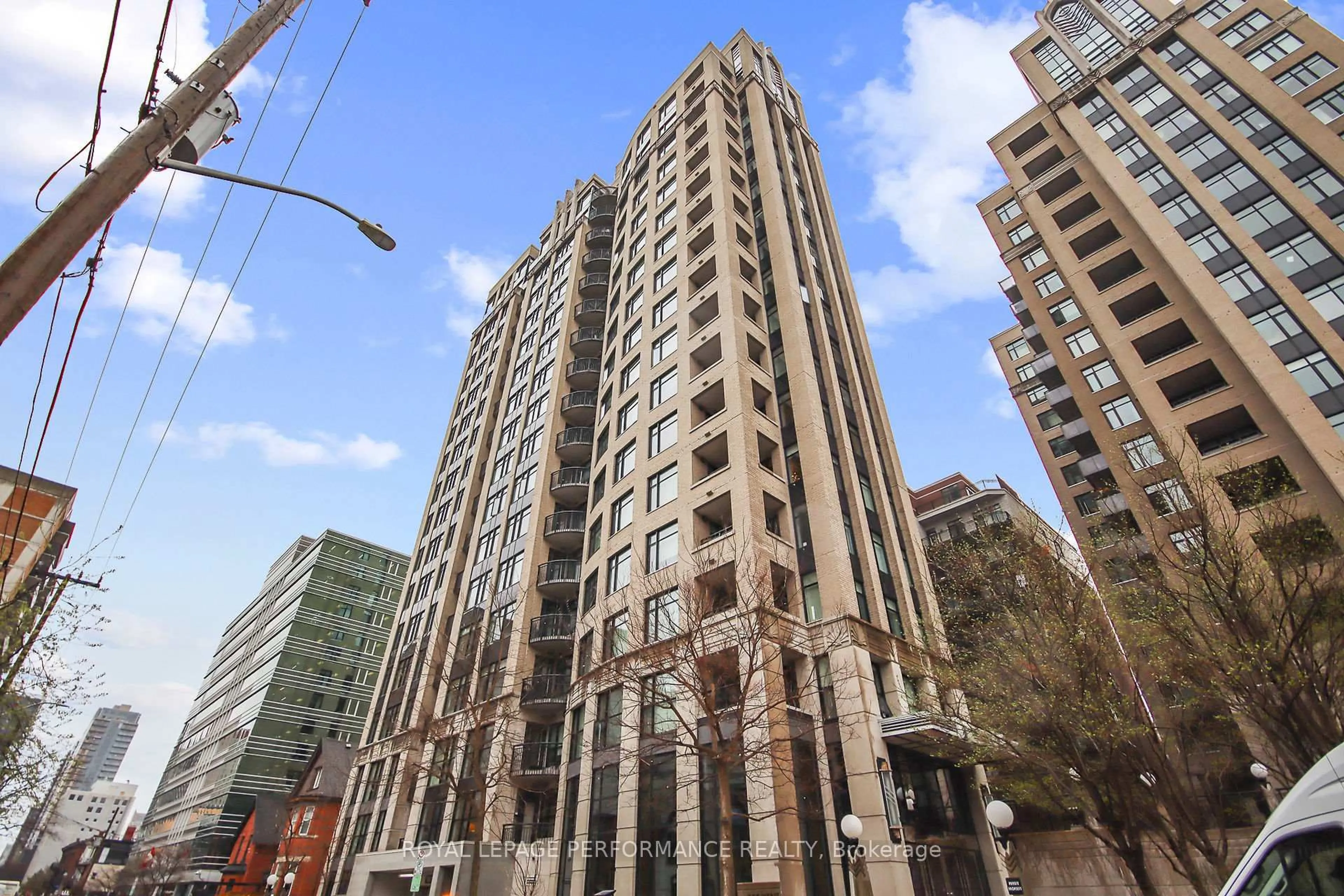 Unknown for 235 Kent St #1906, Ottawa Ontario K2P 1Z9