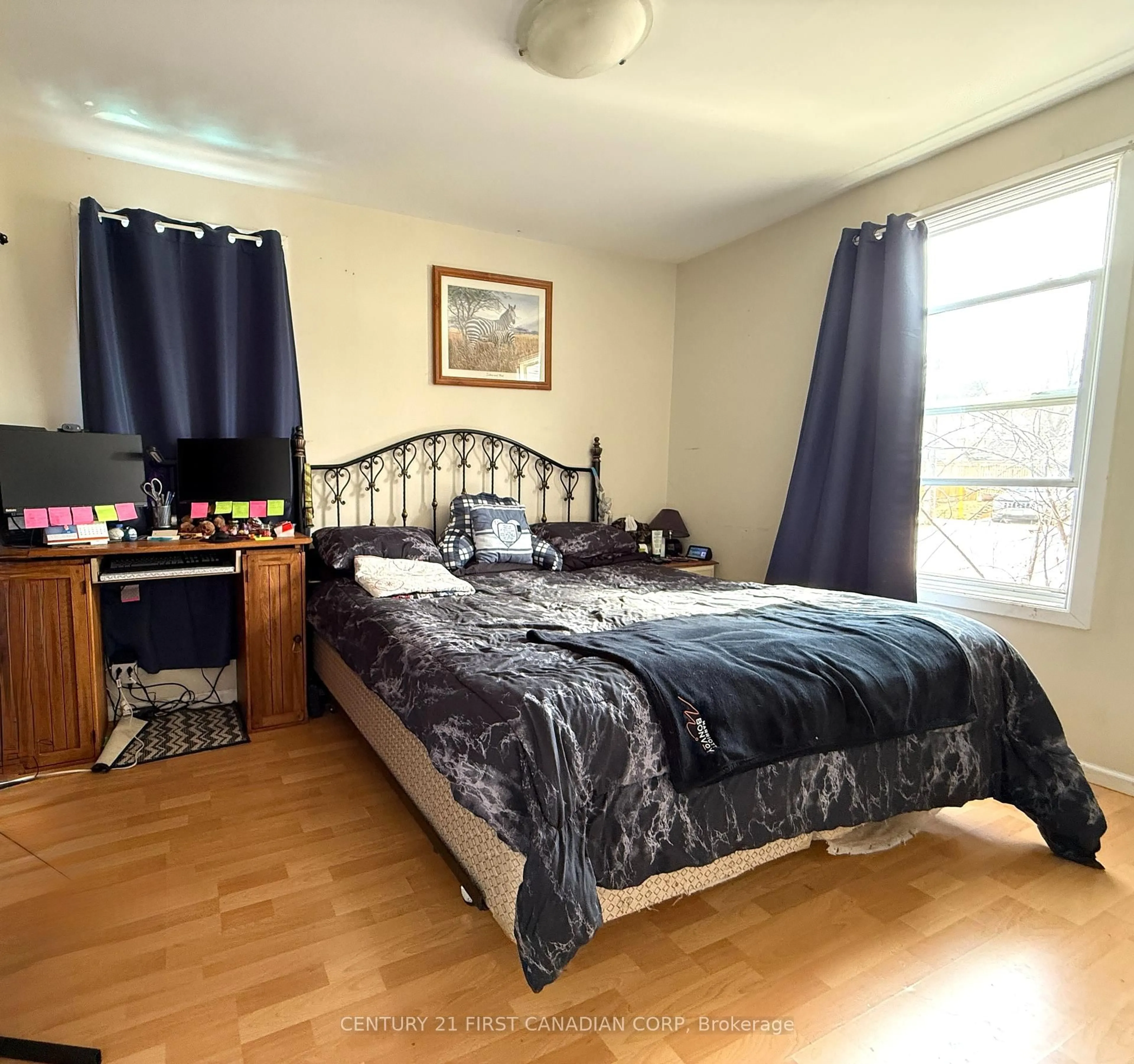 A pic of a room for 180 Talfourd St, Sarnia Ontario N7T 1N8