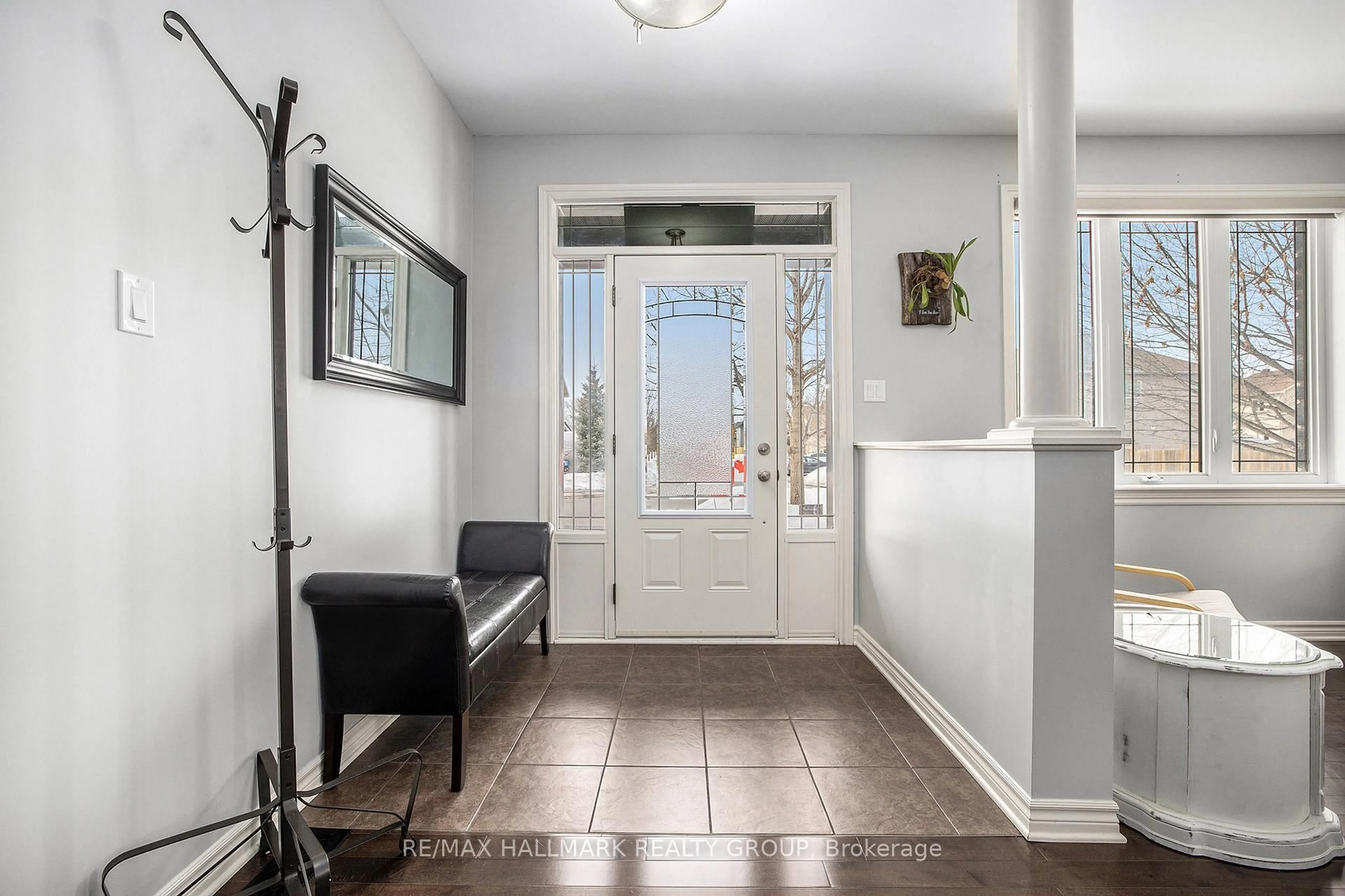 Indoor entryway for 69 Mcgregor St, Carleton Place Ontario K7C 0B7