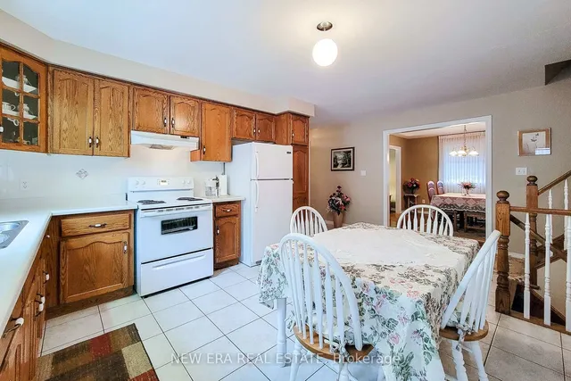 Additional property image - 31 Foxmeadow Dr