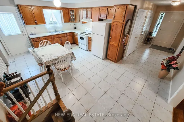 Additional property image - 31 Foxmeadow Dr