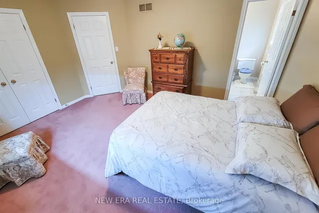 Additional property image - 31 Foxmeadow Dr