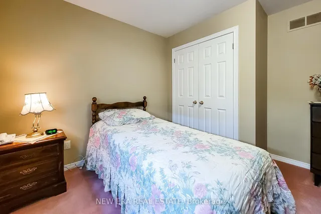 Additional property image - 31 Foxmeadow Dr