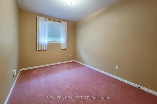 Additional property image - 31 Foxmeadow Dr