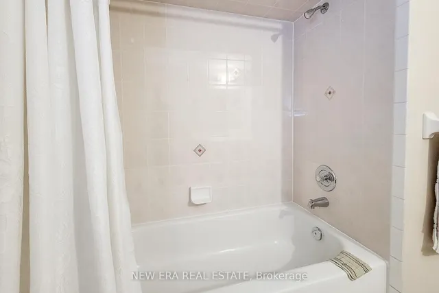 Additional property image - 31 Foxmeadow Dr