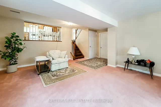 Additional property image - 31 Foxmeadow Dr