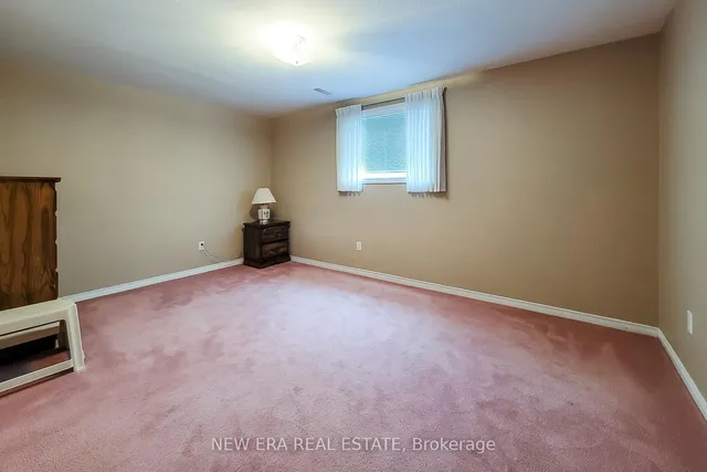 Additional property image - 31 Foxmeadow Dr