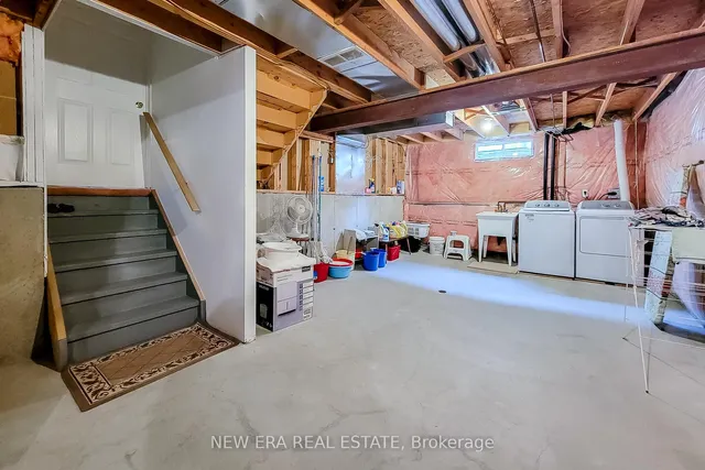 Additional property image - 31 Foxmeadow Dr