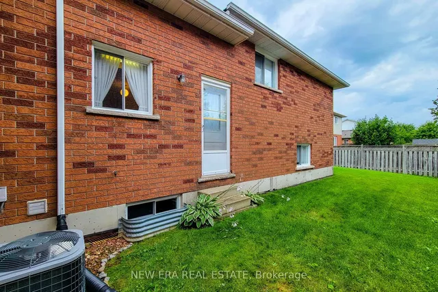 Additional property image - 31 Foxmeadow Dr