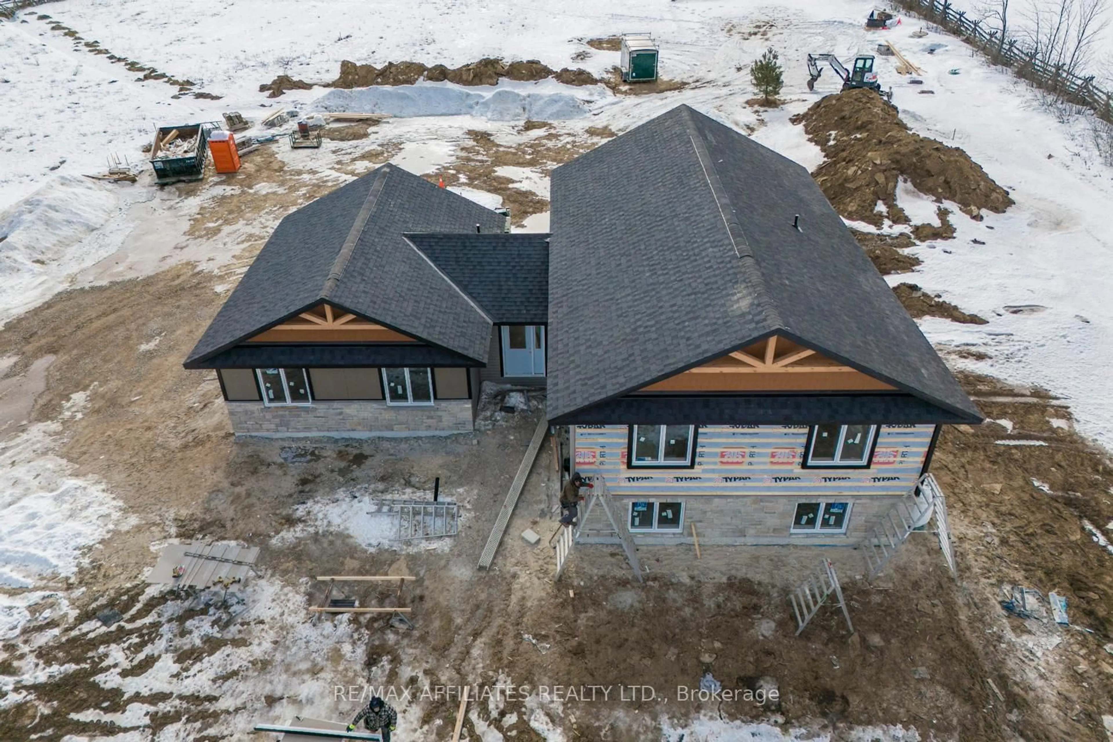 A pic from outside/outdoor area/front of a property/back of a property/a pic from drone, building for 6489 Roger Stevens Dr, Smiths Falls Ontario K7A 4S6