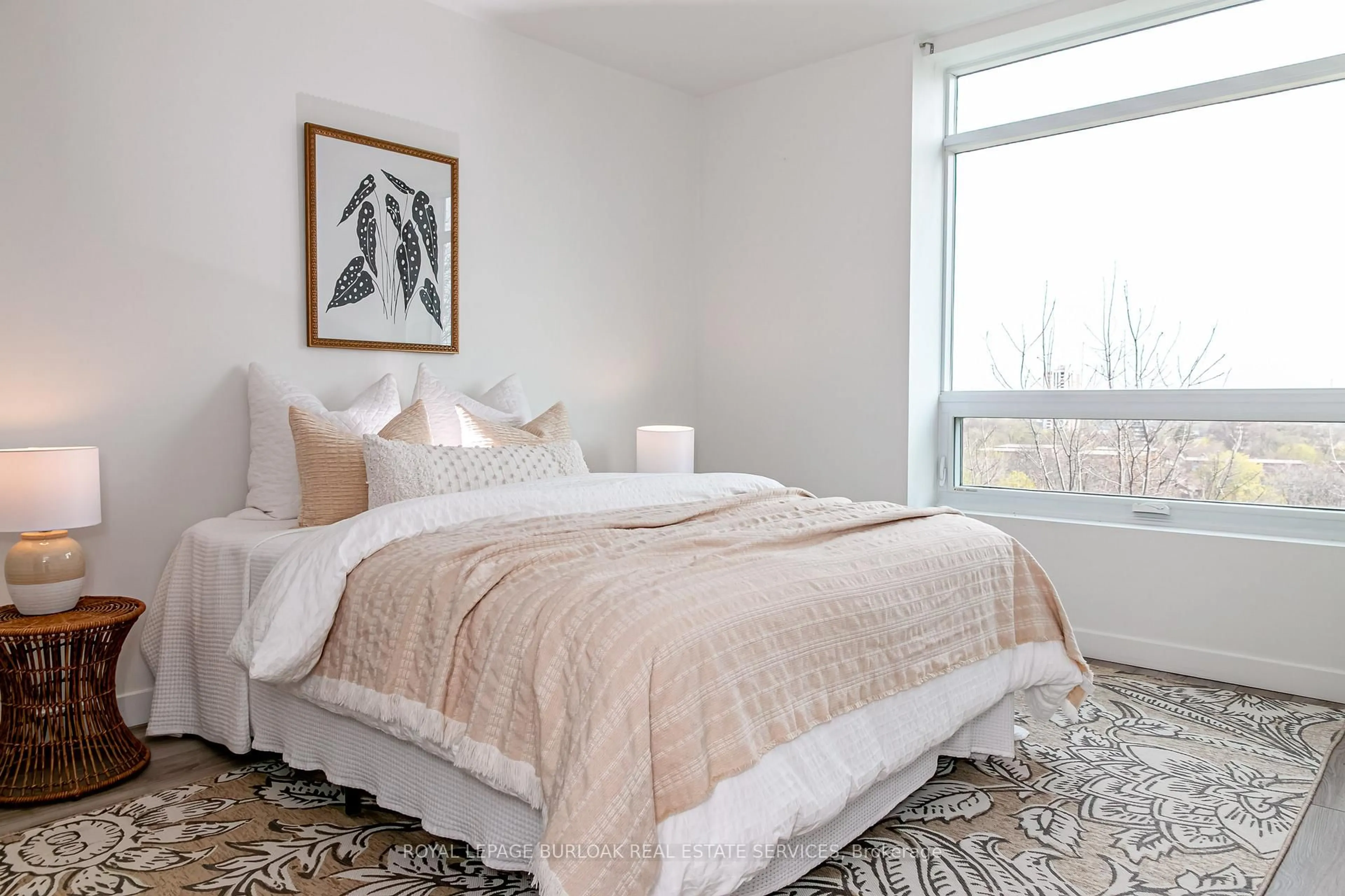 Bedroom with bed, unknown for 455 Charlton Ave #206, Hamilton Ontario L8N 0B2