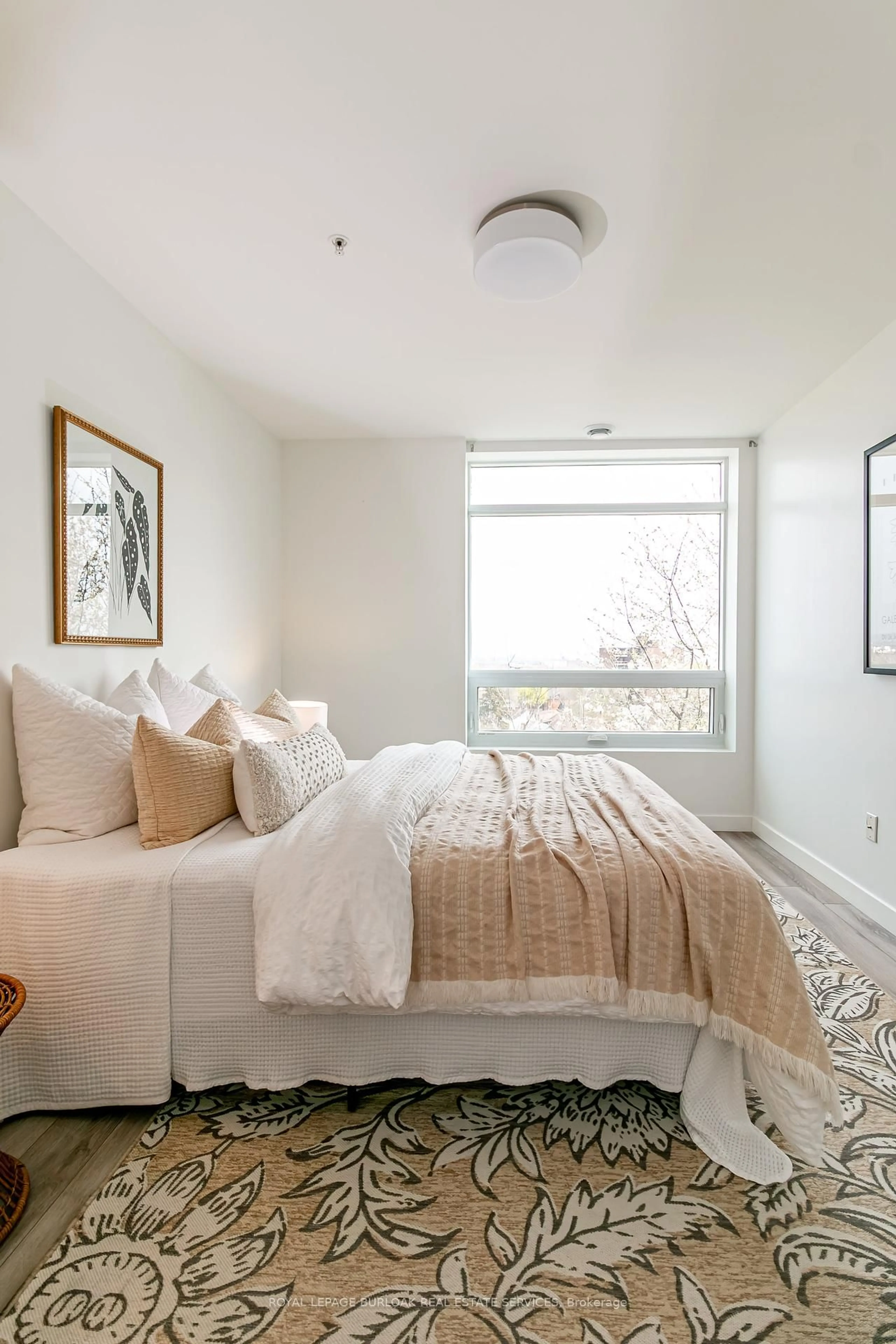 Bedroom with bed, unknown for 455 Charlton Ave #206, Hamilton Ontario L8N 0B2