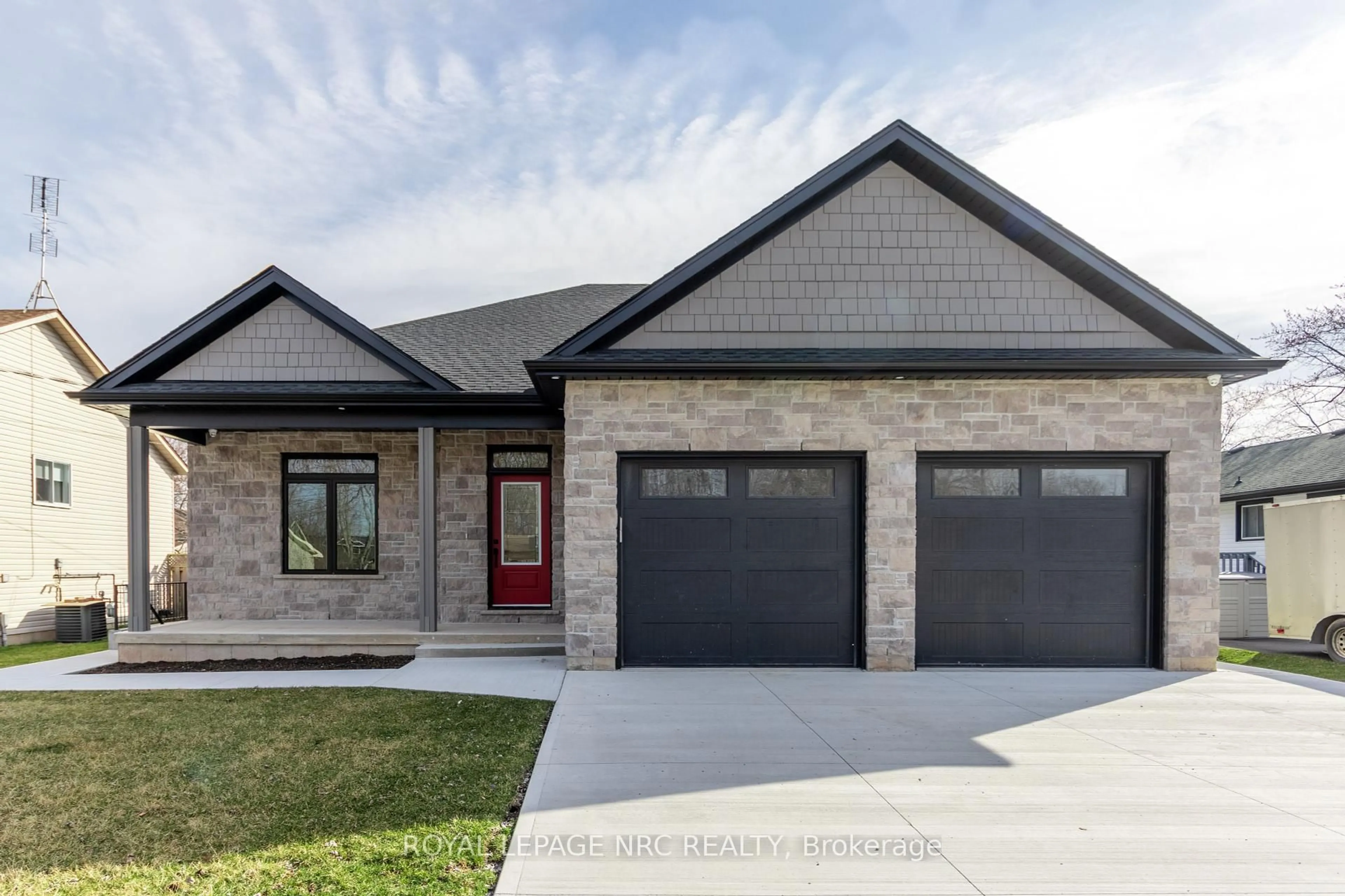 Home with brick exterior material, street for 3137 Poplar Ave, Fort Erie Ontario L0S 1N0