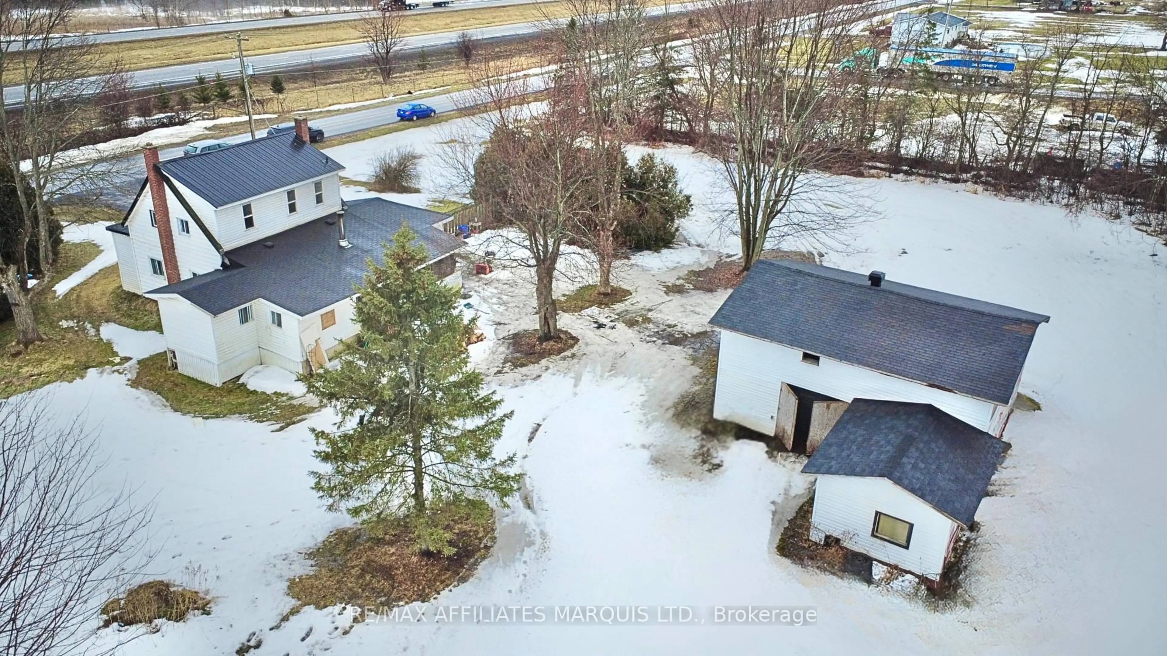 A pic from outside/outdoor area/front of a property/back of a property/a pic from drone, unknown for 14677 Dafoe Rd, South Stormont Ontario K0C 1M0