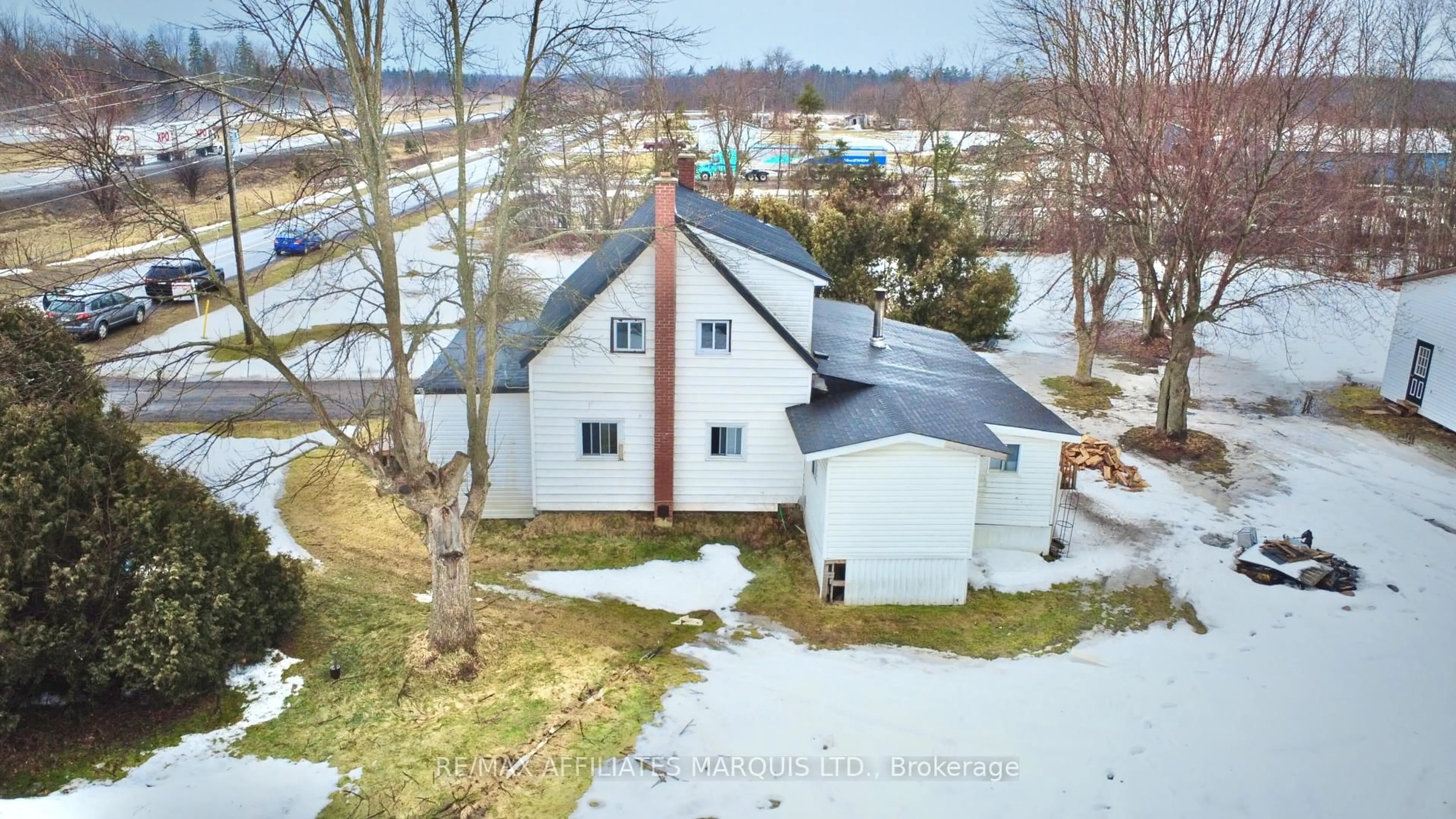 A pic from outside/outdoor area/front of a property/back of a property/a pic from drone, street for 14677 Dafoe Rd, South Stormont Ontario K0C 1M0