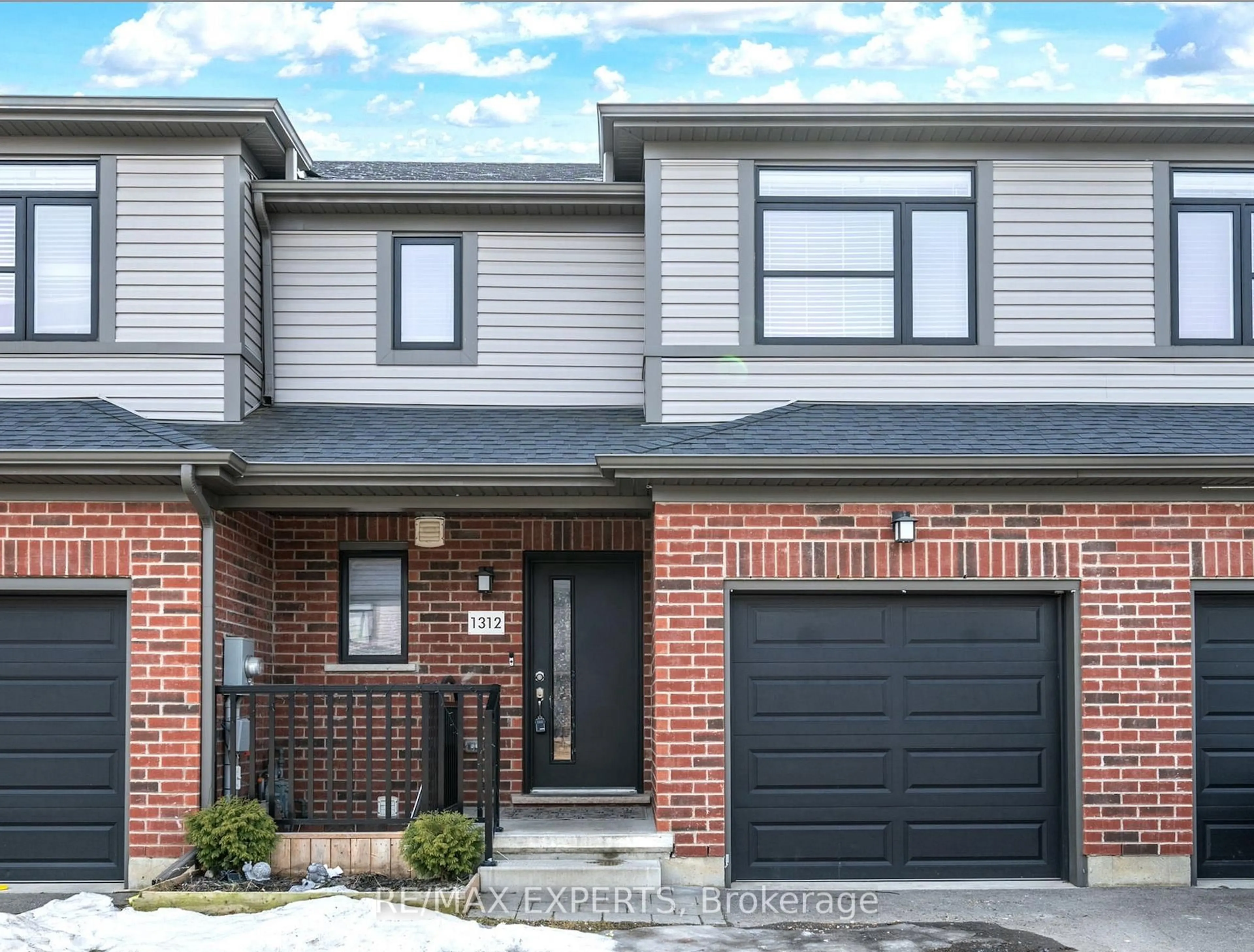 Home with brick exterior material, street for 1312 Michael Circ, London Ontario N5V 0B8