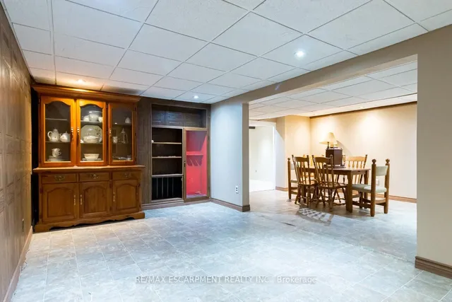 Additional property image - 2126 Golf Club Rd