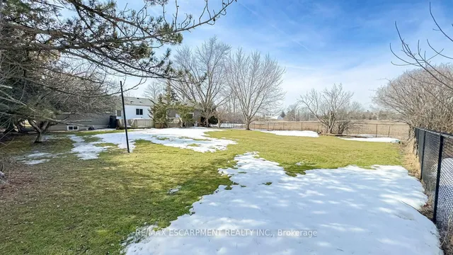 Additional property image - 2126 Golf Club Rd