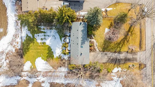 Additional property image - 2126 Golf Club Rd