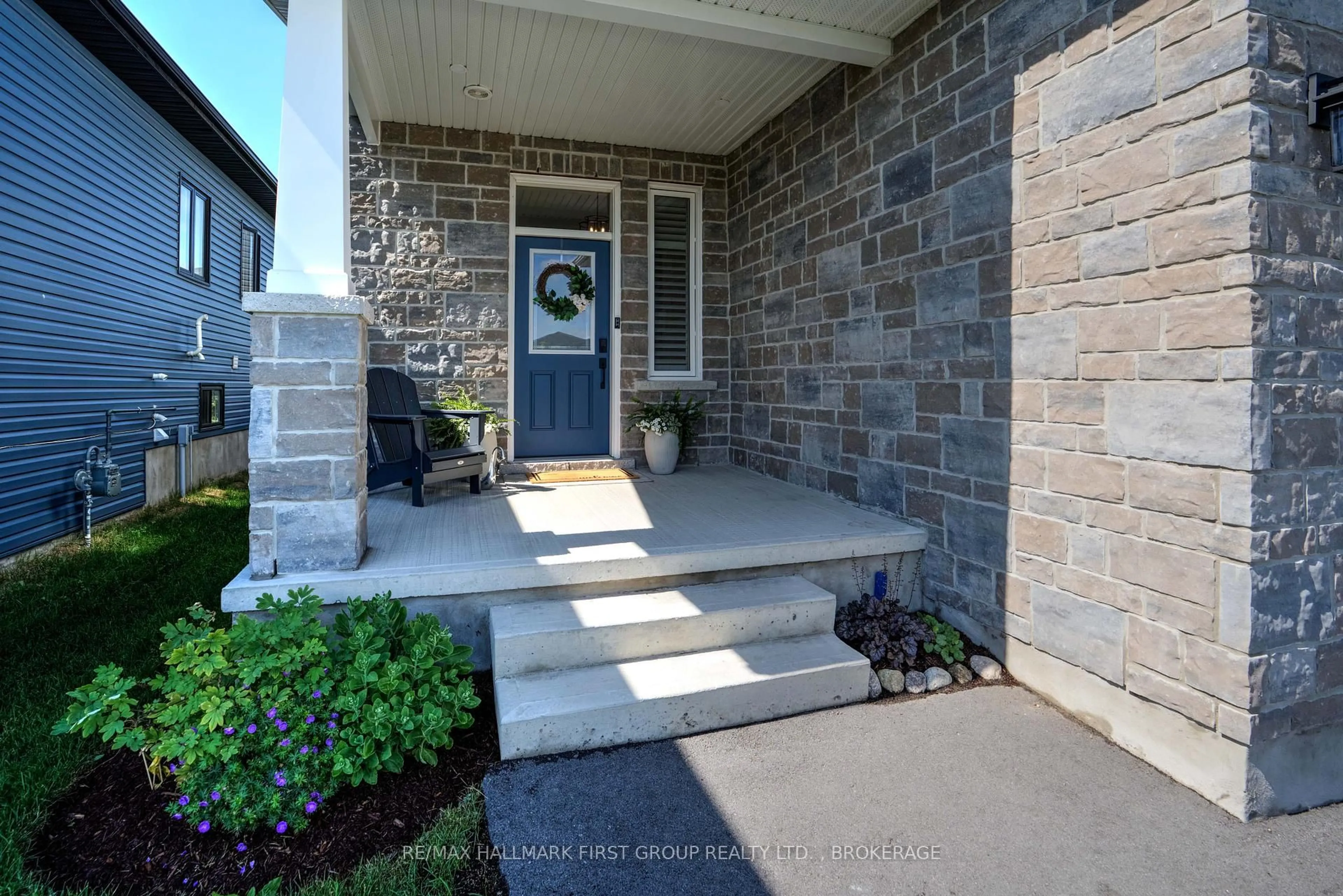 Indoor entryway for 135 Brennan Cres, Bissett Creek Ontario K0H 2H0