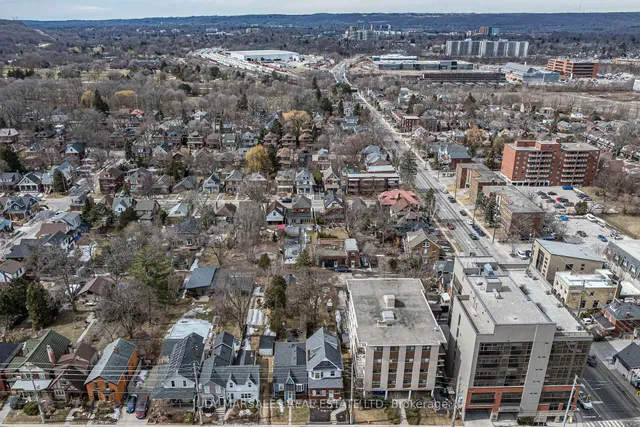 Additional image 6 of 402 Dundurn St