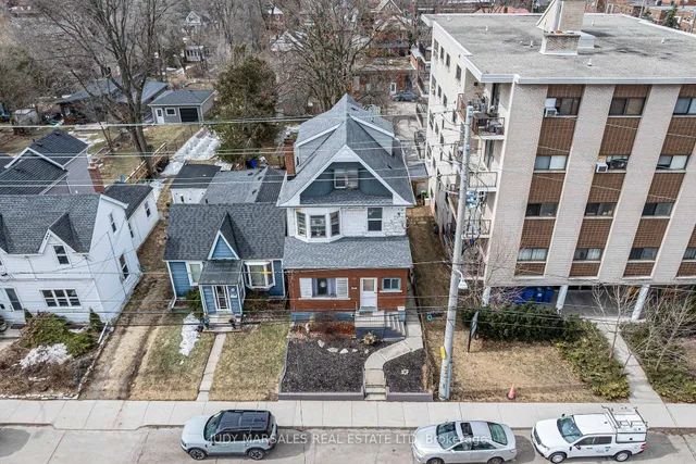 Additional image 2 of 402 Dundurn St