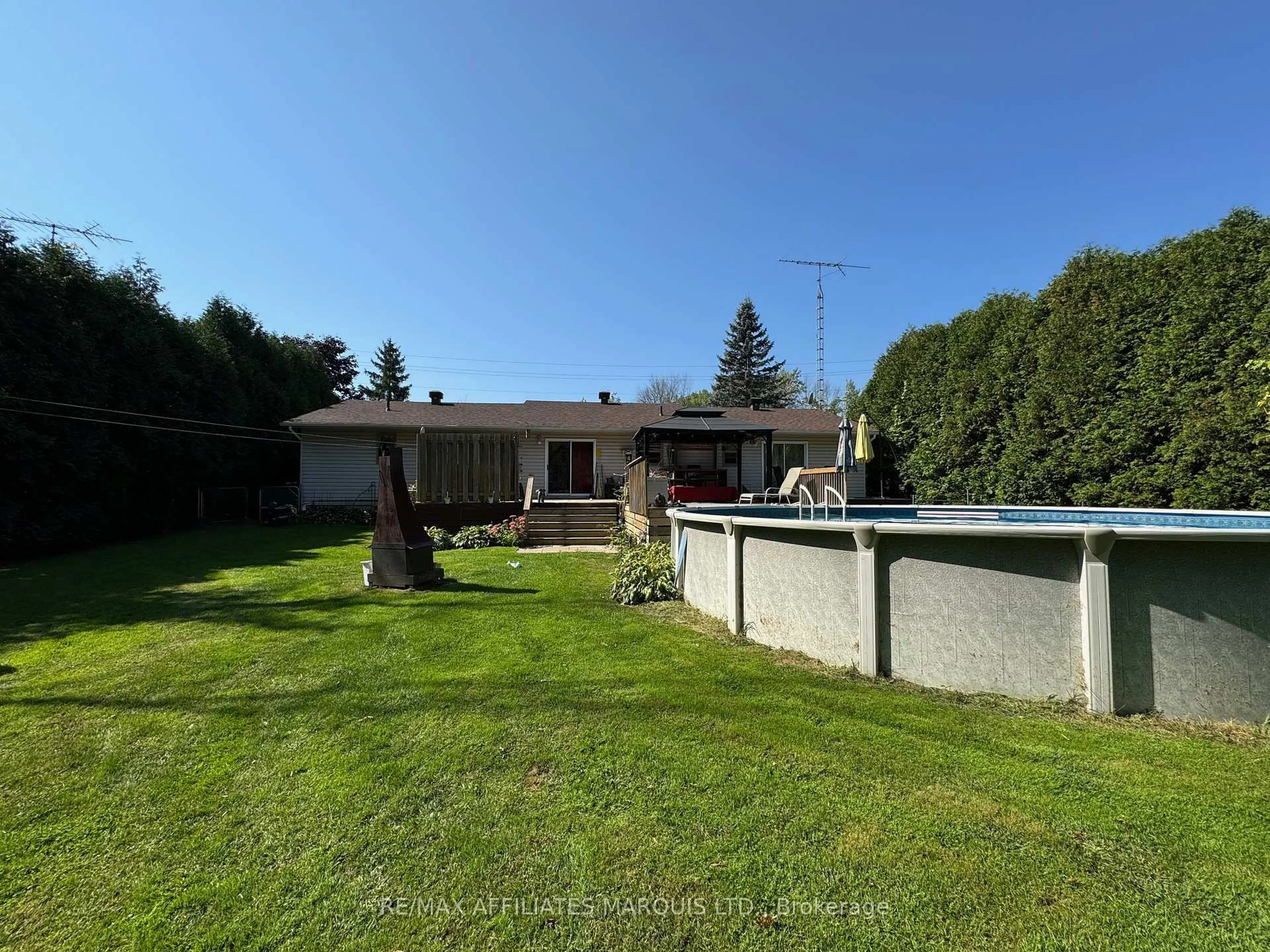 A pic from outside/outdoor area/front of a property/back of a property/a pic from drone, unknown for 5449 Brinston Rd, South Dundas Ontario K0E 1K0