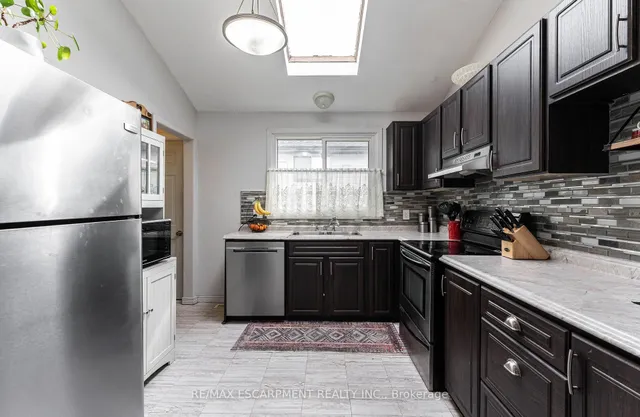 Additional property image - 69 CRANBROOK Dr