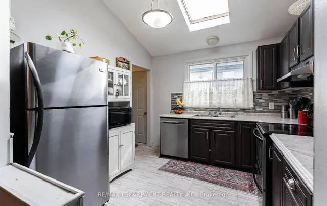 Additional property image - 69 CRANBROOK Dr