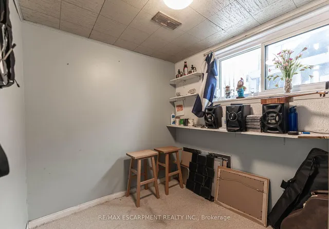 Additional property image - 69 CRANBROOK Dr