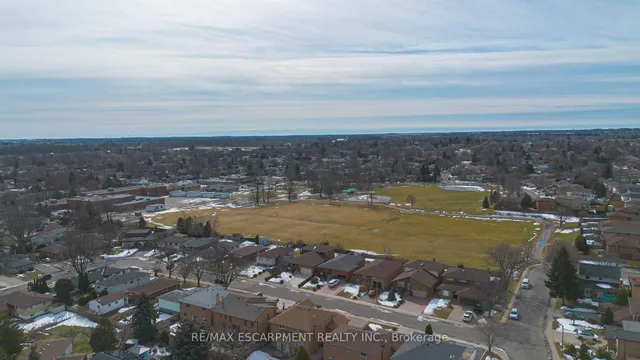 Additional property image - 69 CRANBROOK Dr