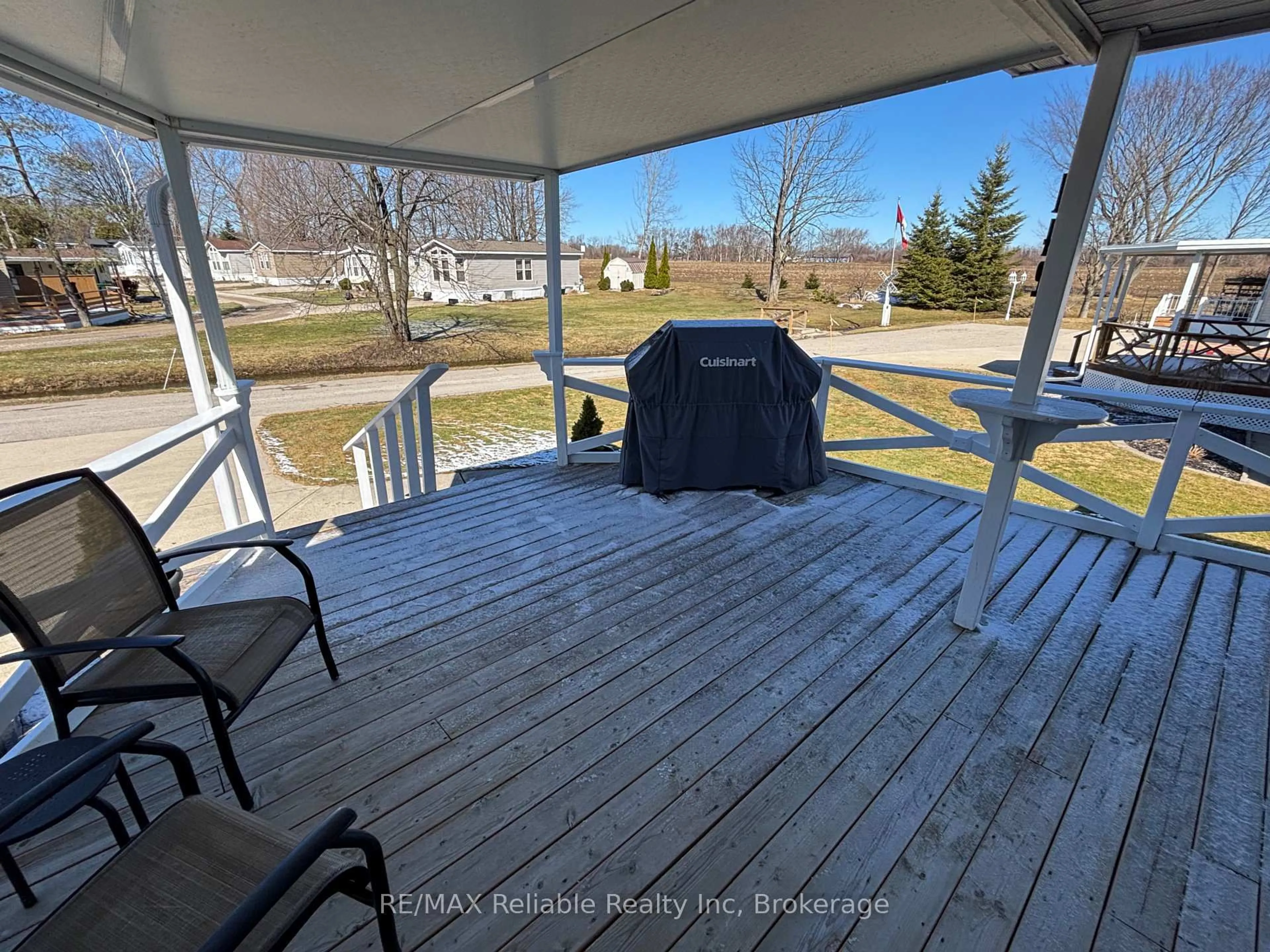 Patio, water/lake/river/ocean view for 142 Sandbagger Cres, Bluewater Ontario N0M 1G0