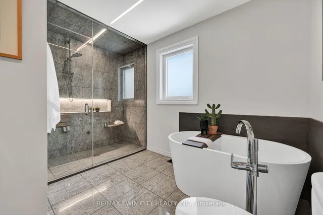 Additional property image - 405 Glasgow St Unit 3