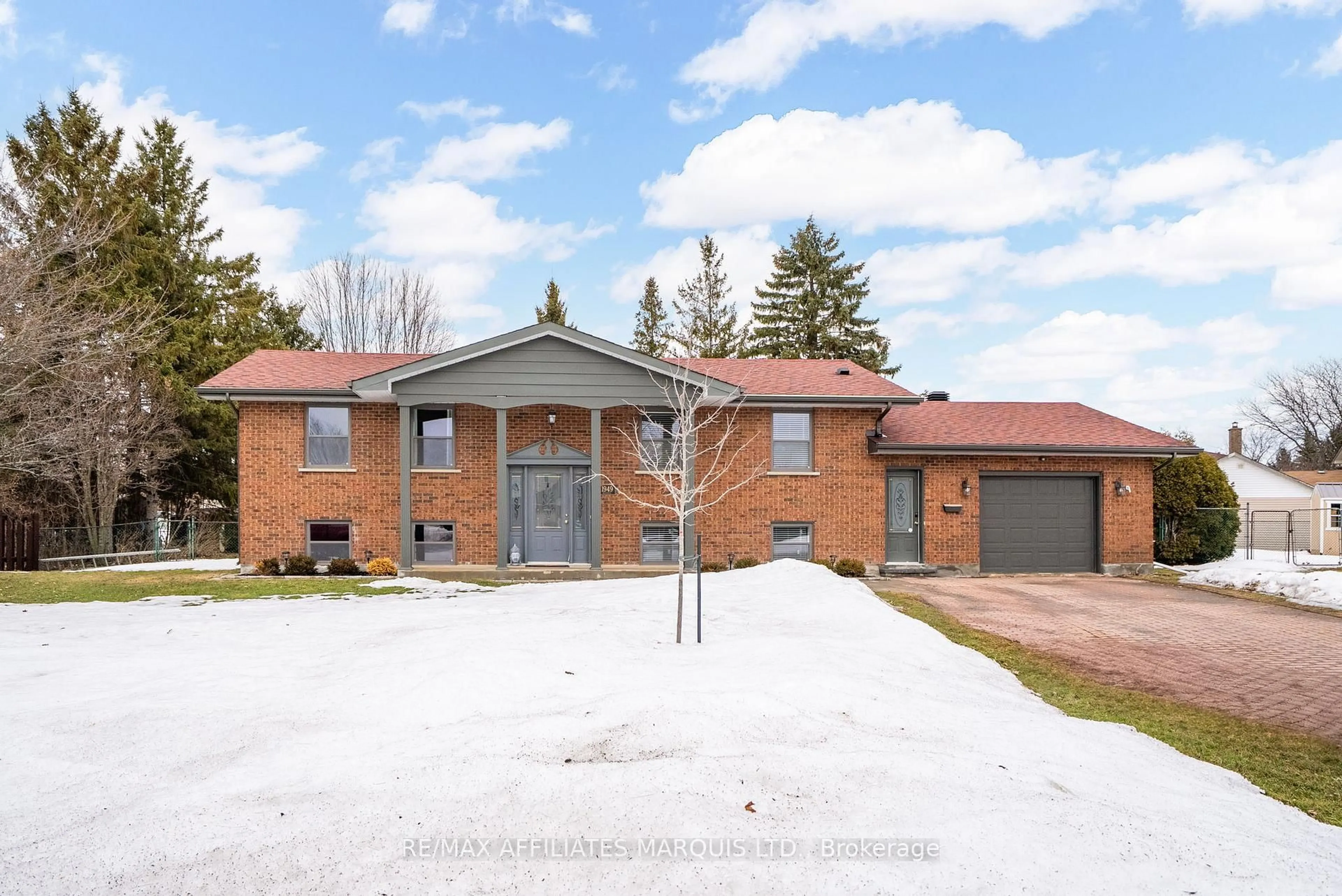 Home with brick exterior material, street for 1949 Belvedere Cres, Cornwall Ontario K6H 6L9