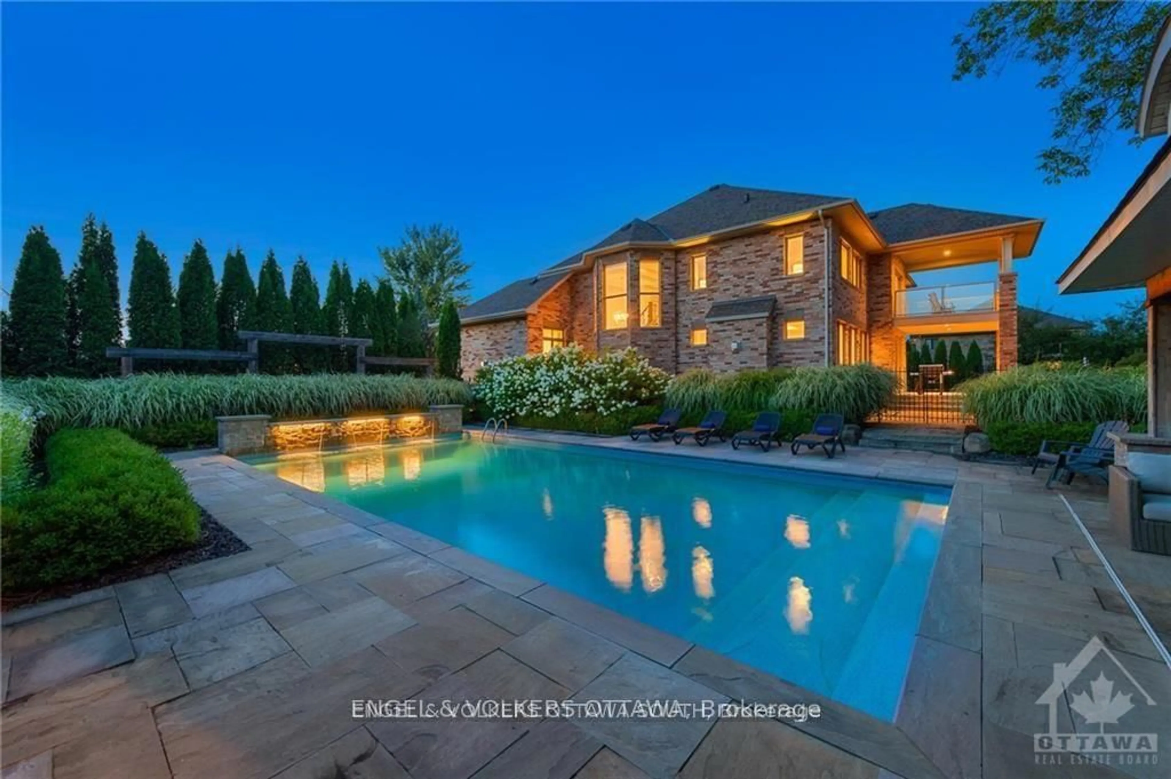 Pool for 110 GRAY WILLOW Pl, Ottawa Ontario K4M 0B3